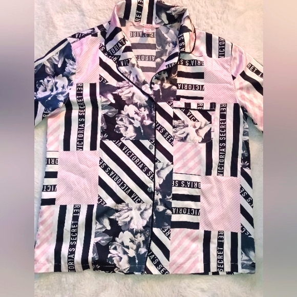 Victoria's Secret Other - Victoria's Secret Pajama Top